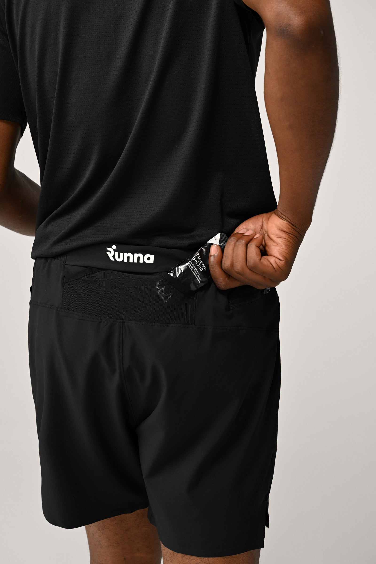 Runna Men's Training Shorts - Black